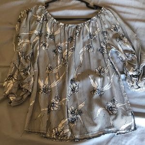 Blouse with stripes and flowers